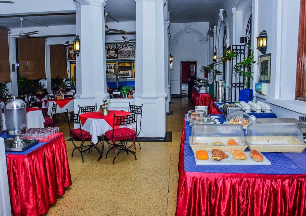 Sentrim Castle Royal Hotel Mombasa Zewnętrze zdjęcie