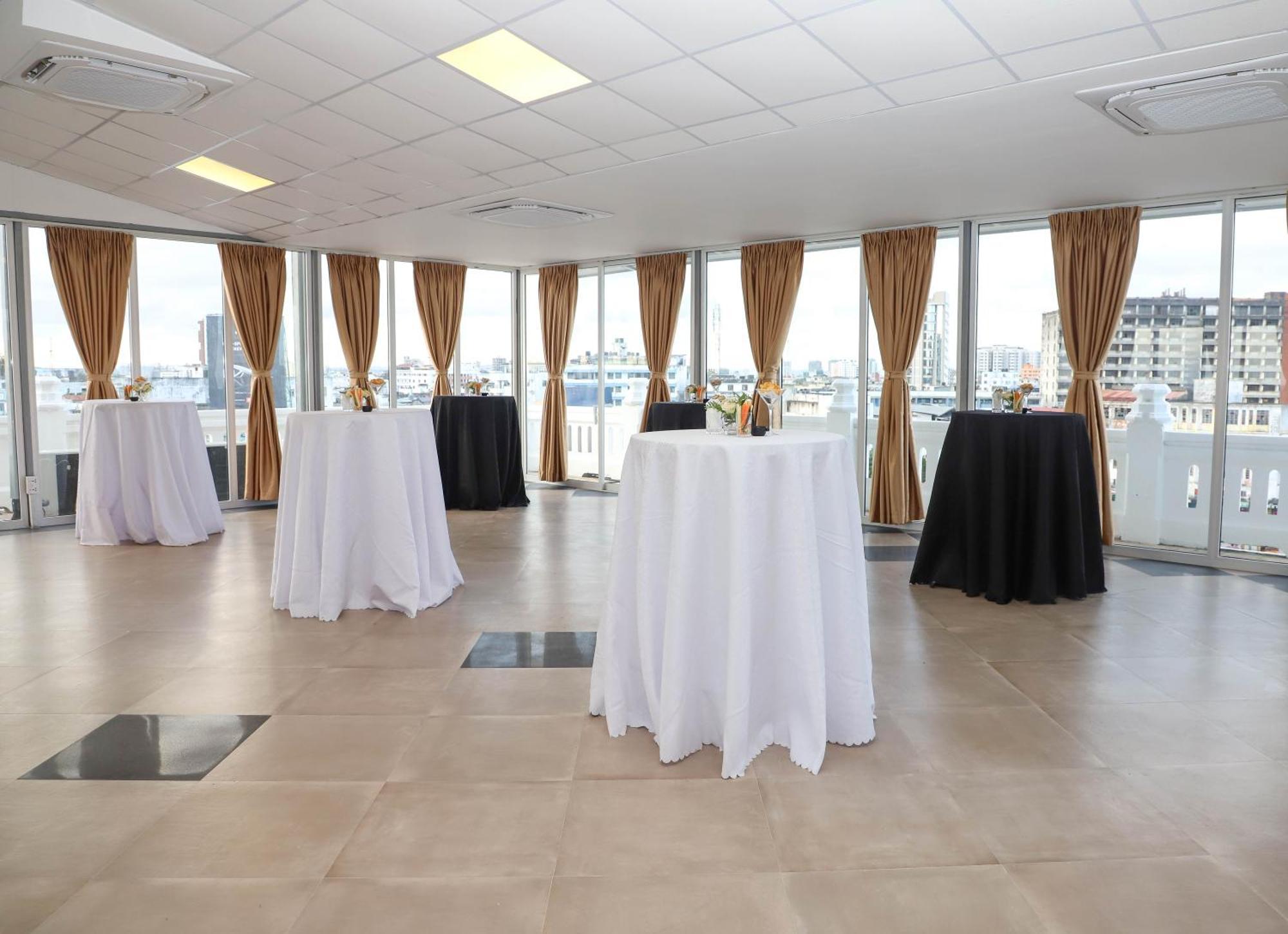Sentrim Castle Royal Hotel Mombasa Zewnętrze zdjęcie